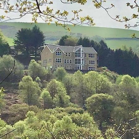 Rowan House Bed Breakfast Main House & Self Contained Self Catering Apartment Cymmer Exterior foto