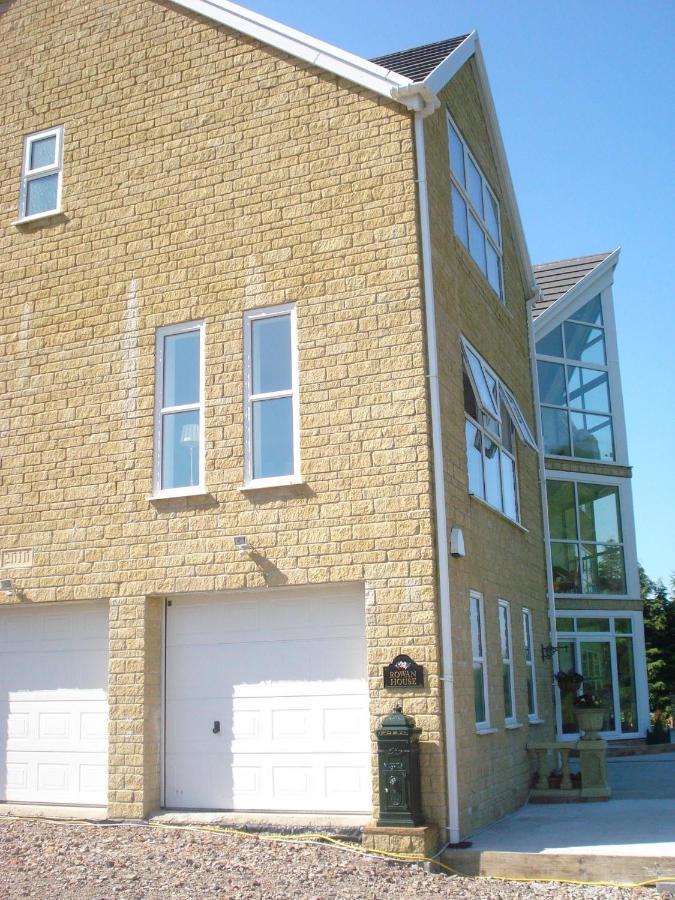 Rowan House Bed Breakfast Main House & Self Contained Self Catering Apartment Cymmer Exterior foto