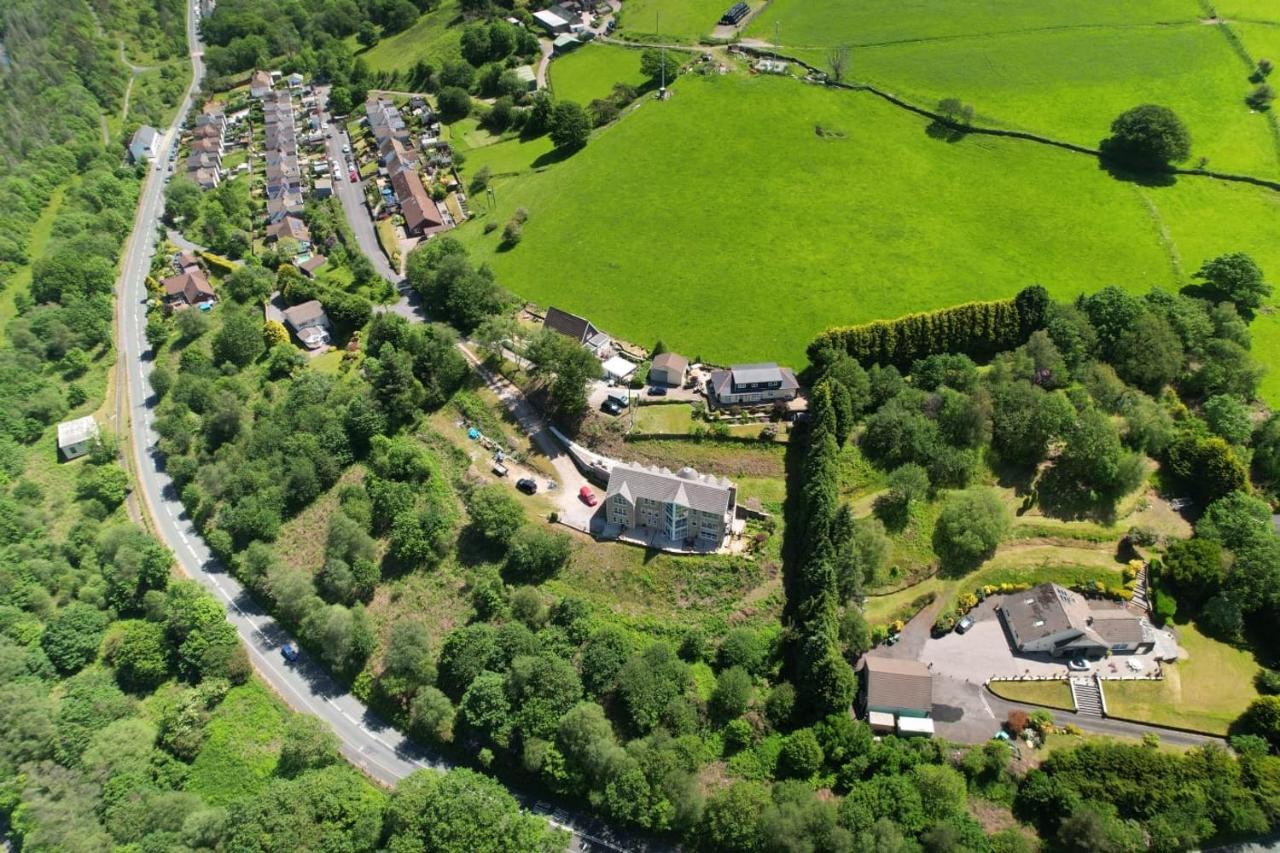 Rowan House Bed Breakfast Main House & Self Contained Self Catering Apartment Cymmer Exterior foto