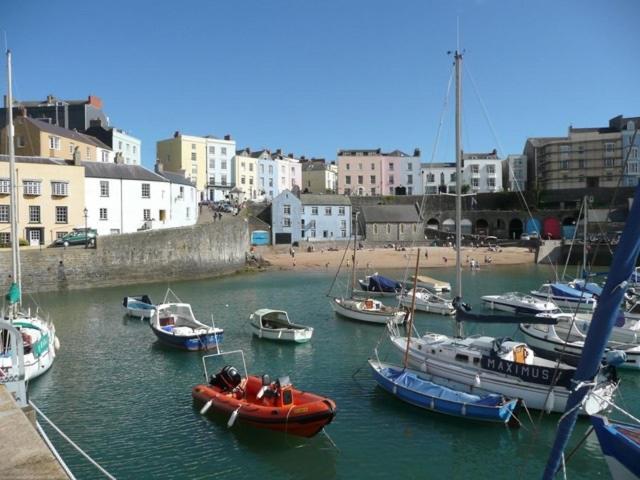 Rowan House Bed Breakfast Main House & Self Contained Self Catering Apartment Cymmer Exterior foto