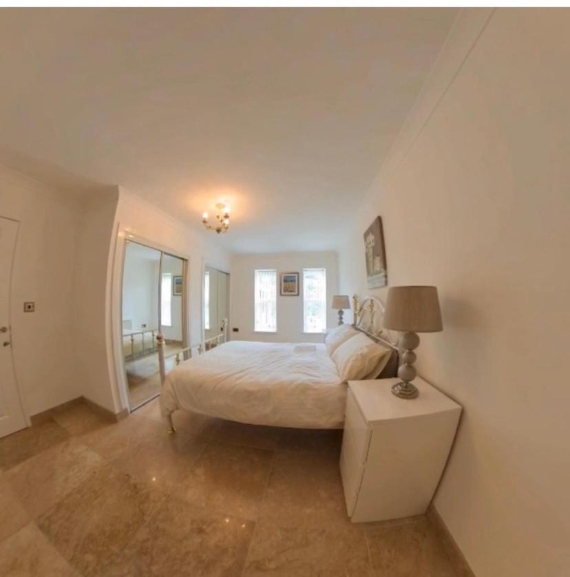 Rowan House Bed Breakfast Main House & Self Contained Self Catering Apartment Cymmer Exterior foto