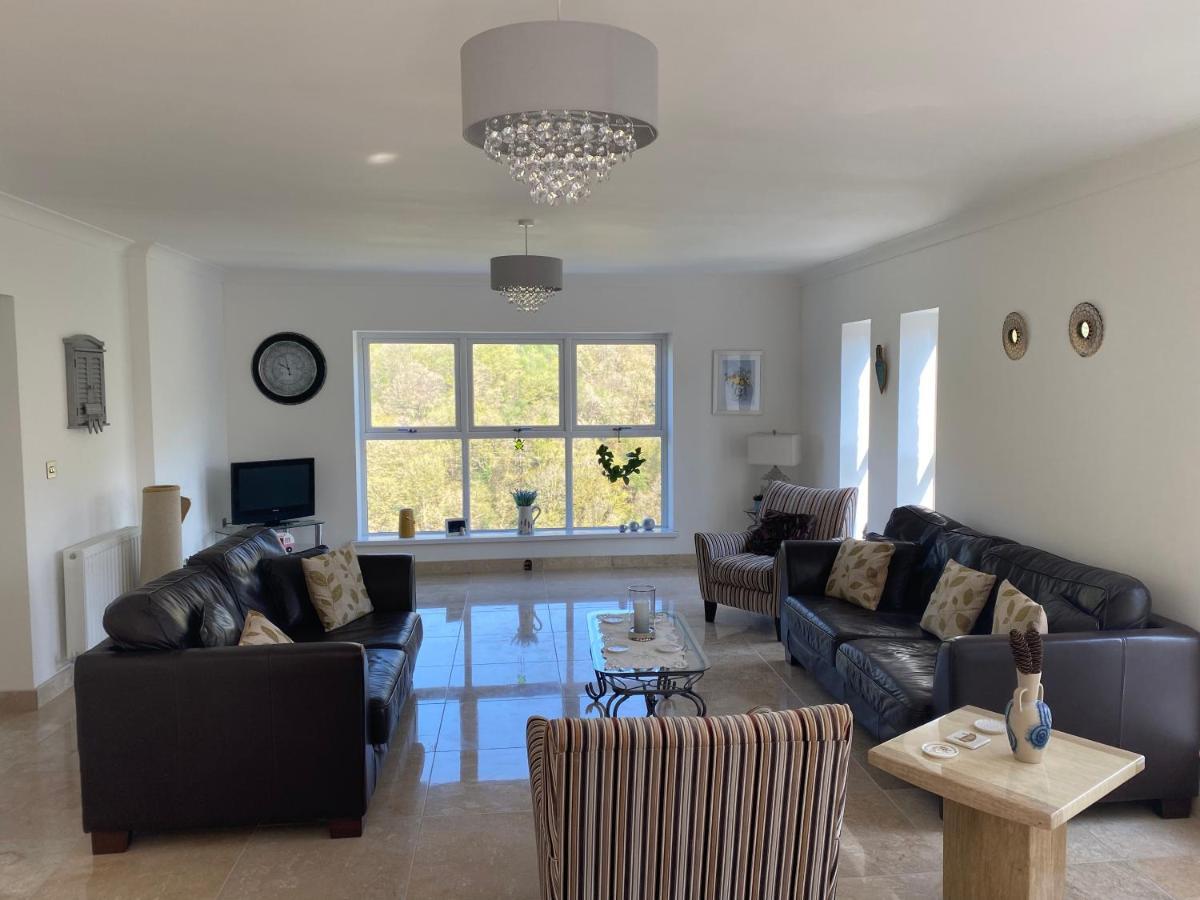Rowan House Bed Breakfast Main House & Self Contained Self Catering Apartment Cymmer Exterior foto