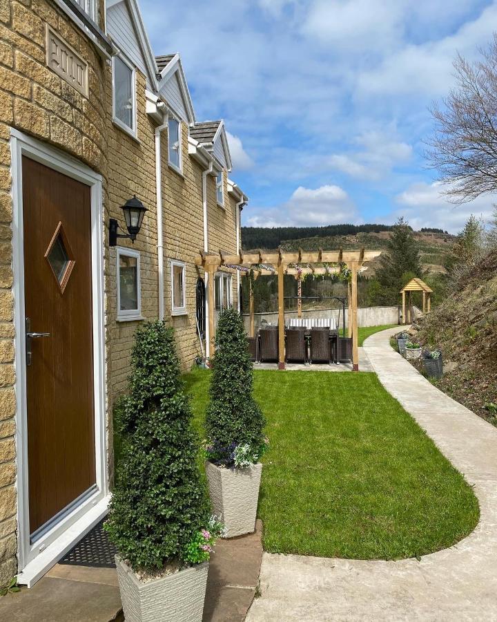 Rowan House Bed Breakfast Main House & Self Contained Self Catering Apartment Cymmer Exterior foto